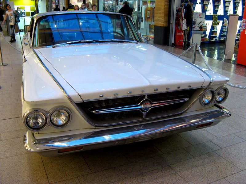 Chrysler 300M