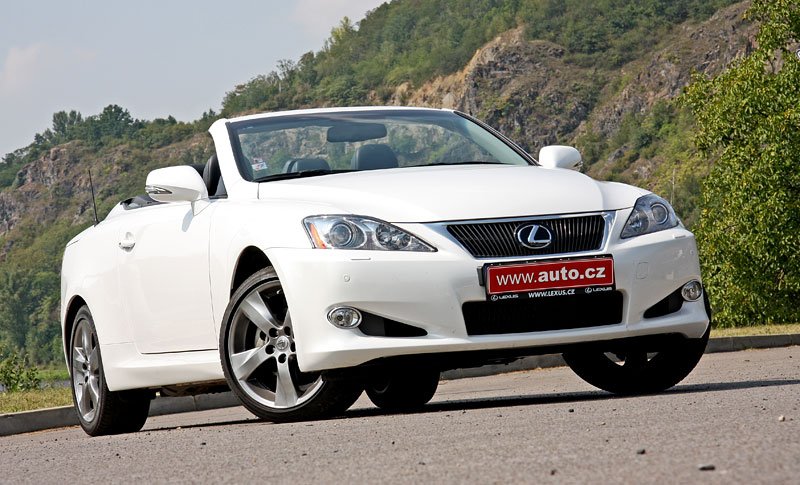 Lexus IS