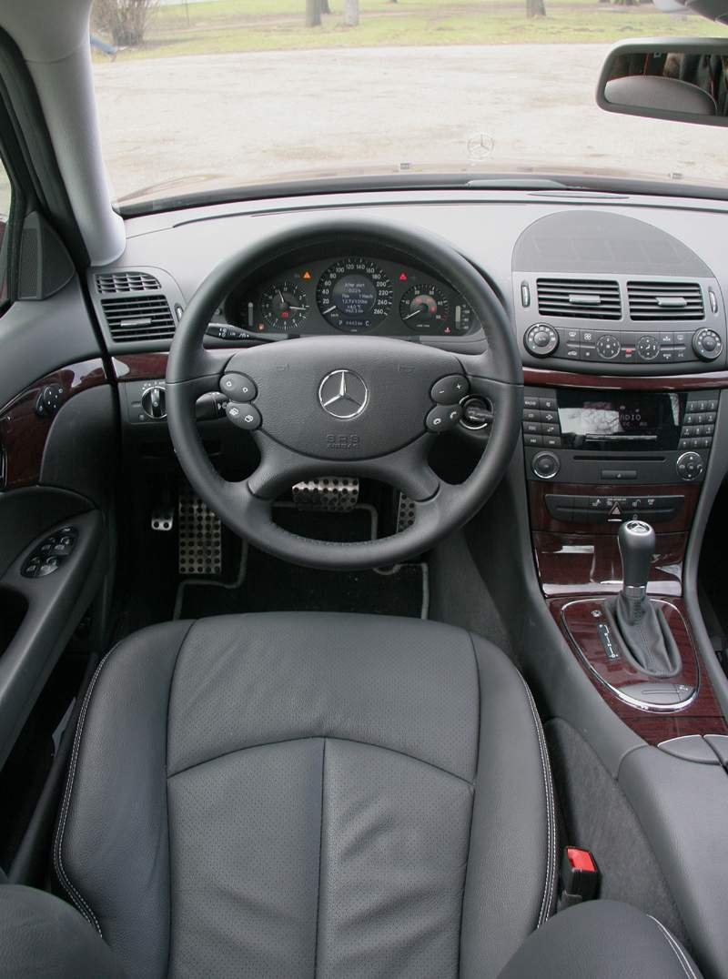 Mercedes-Benz E