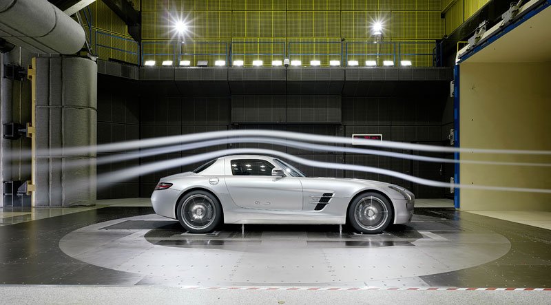 Mercedes-Benz SLS