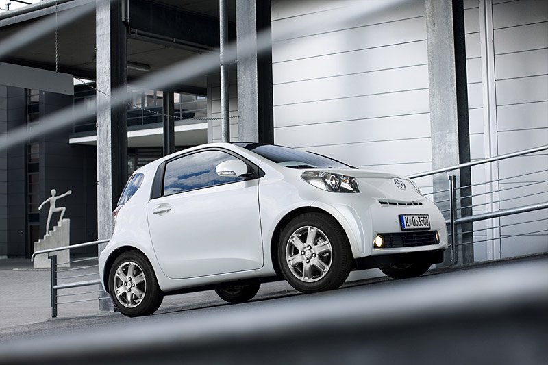 Toyota iQ