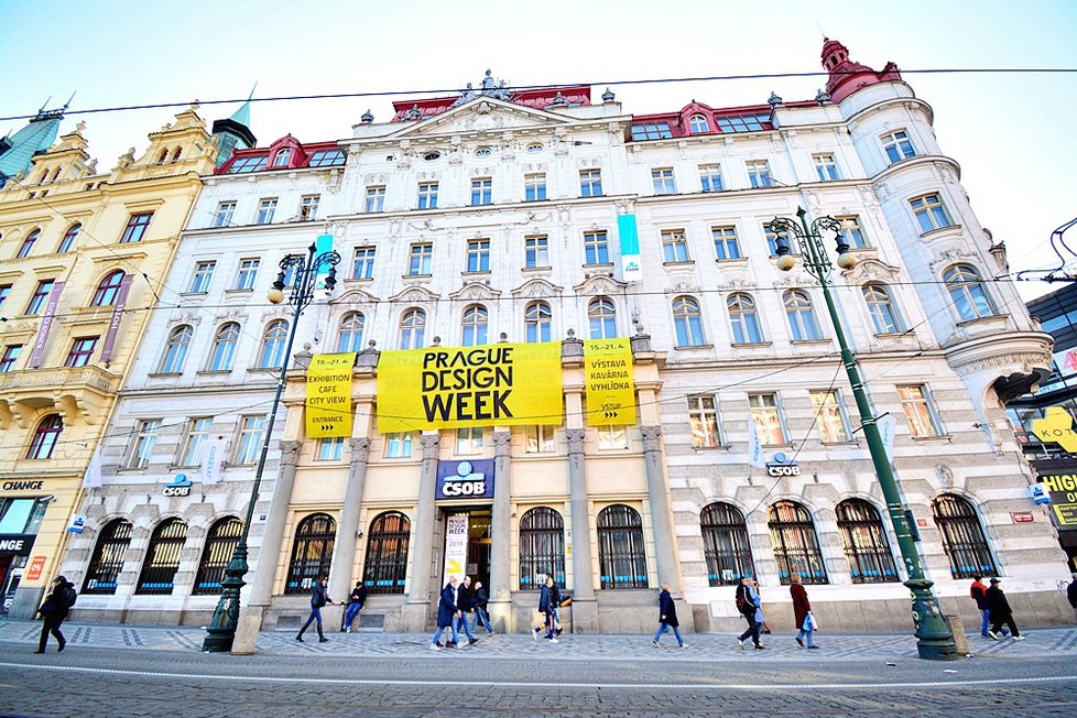 Šestý ročník Prague design week představuje tvorbu více než 60 vystavovatelů – designérských studií, šperkařů, módních návrhářů, umělců a studentů vysokých škol.