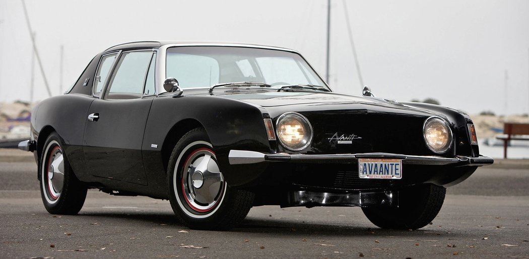 Studebaker Avanti (1963)