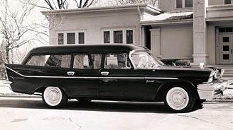 Karosárna Barnett dodávala kombi Firesweep se zvýšenou střechou. Používaly se jako sanitky nebo pohřební vozy. Karosárna Barnett dodávala kombi Firesweep se zvýšenou střechou. Používaly se jako sanitky nebo pohřební vozy.