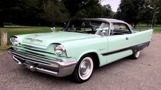 Dvoudveřový pětimístný DeSoto Firesweep Sportsman měl stejné rozměry jako sedan, měl však karoserii typu hardtop. Dvoudveřový pětimístný DeSoto Firesweep Sportsman měl stejné rozměry jako sedan, měl však karoserii typu hardtop.