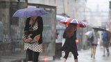 Na Česko se žene vydatný déšť. Hrozí povodně, sledujte radar