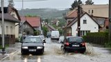 V pondělí až 26°C, ve středu o deset méně. A znovu zaprší, sledujte radar