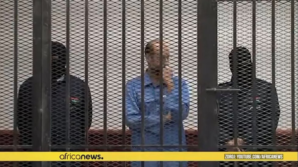 Syn Muammara Kadáfího si za své politické konání vysloužil trest smrti. Nakonec ale nebyl vykonán.