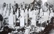 Pohřbů dětí se na jaře 1936 zúčastnilo na sedm tisíc lidí.