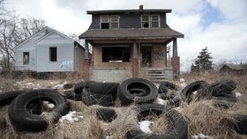 V Detroitu je spousta rozestavěných domů, které ale kvůli hospodářskému úpadku chátrají.