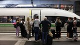 Vlakem z Berlína do Prahy nejdřív v pátek: Velká železniční stávka Němců nešetří ani Čechy
