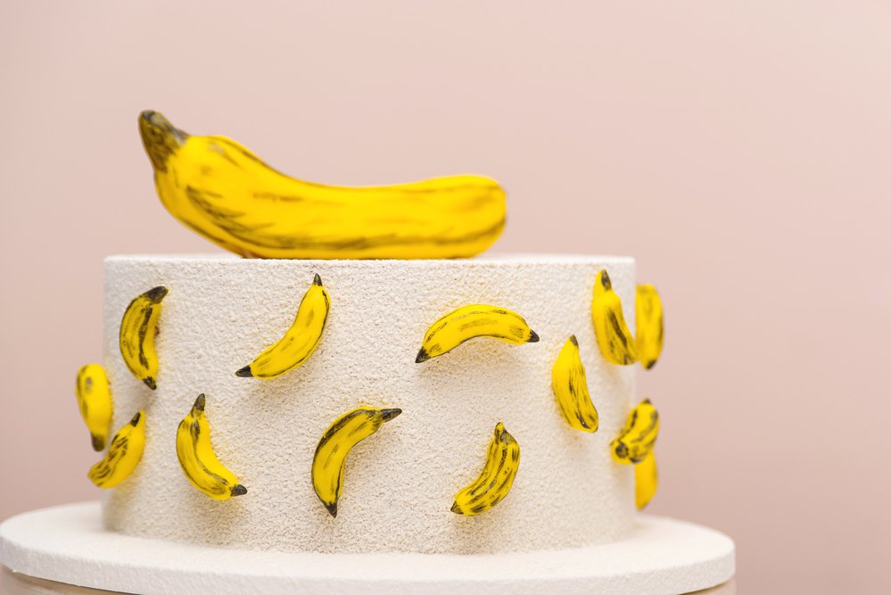 Ozdobit dort můžete malými banány z marcipánu