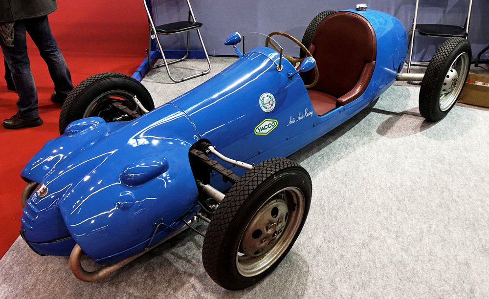 Na pařížském autosalonu v roce 1949 vystavil DB lehký závodní monopost DB Racer 500.