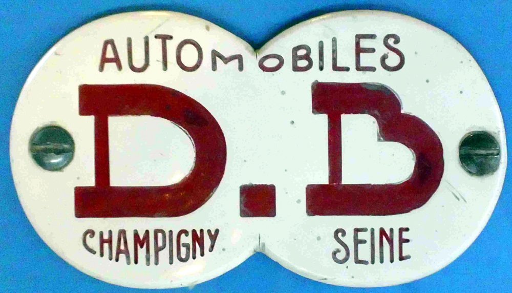 Jednoduché logo francouzské automobilky Deutsch-Bonnet.
