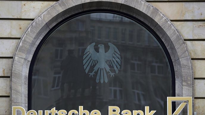 Deutsche Bank je ve vážné krizi: Hrozí další finanční krize?