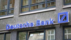 Deutsche Bank je obviněna z vyhýbání se placení daní.