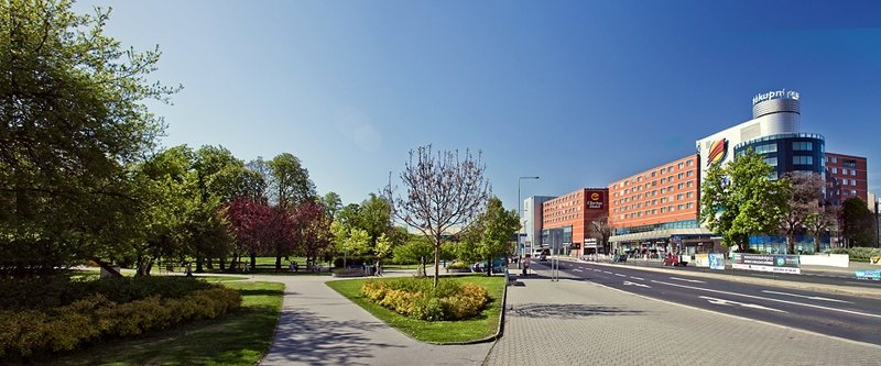 Dosud se obě centra pomoci uprchlíkům z Ukrajiny nacházela na jednom místě na náměstí OSN ve Vysočanech. Nyní se CNPUU přestěhuje na Smíchov. (ilustrační foto)