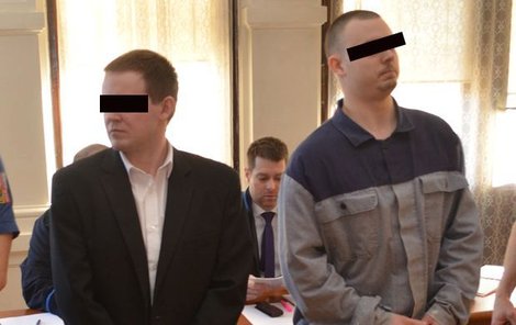 Proti Janu Eliášovi (vlevo) svědčil korunní svědek, kriminálník Zdeněk Mihola.