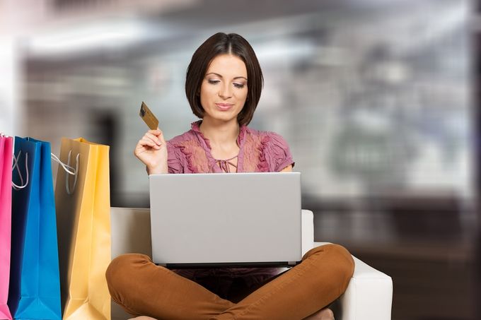 Tohle vadí každému čtvrtému Čechu na e-shopech. Irituje to i vás? Tohle vadí každému čtvrtému Čechu na e-shopech. Irituje to i vás?