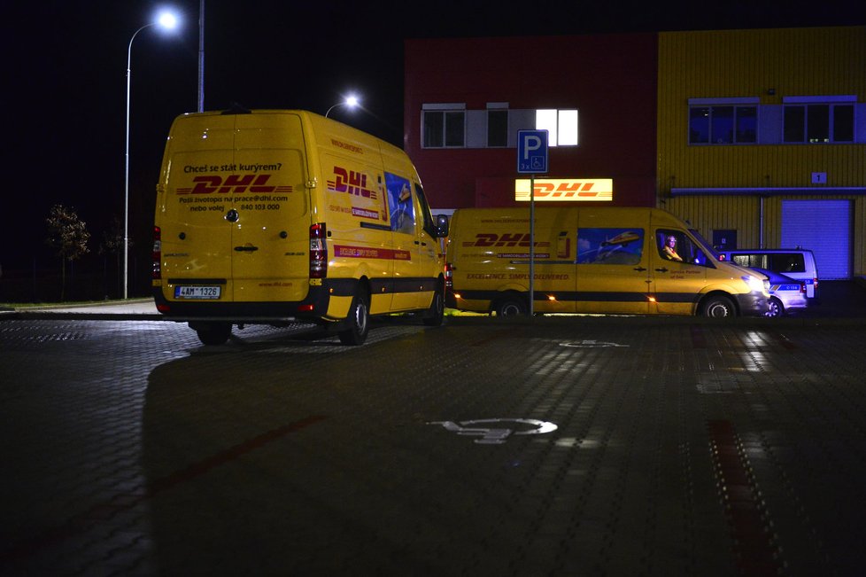 Na terminálu DHL ve Zdibsku na Praze-východ byl podezřelý balíček.
