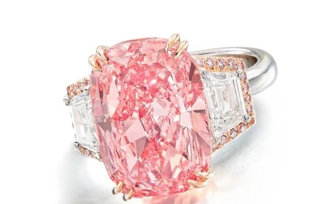 Růžové diamanty jsou obzvláště vzácné.