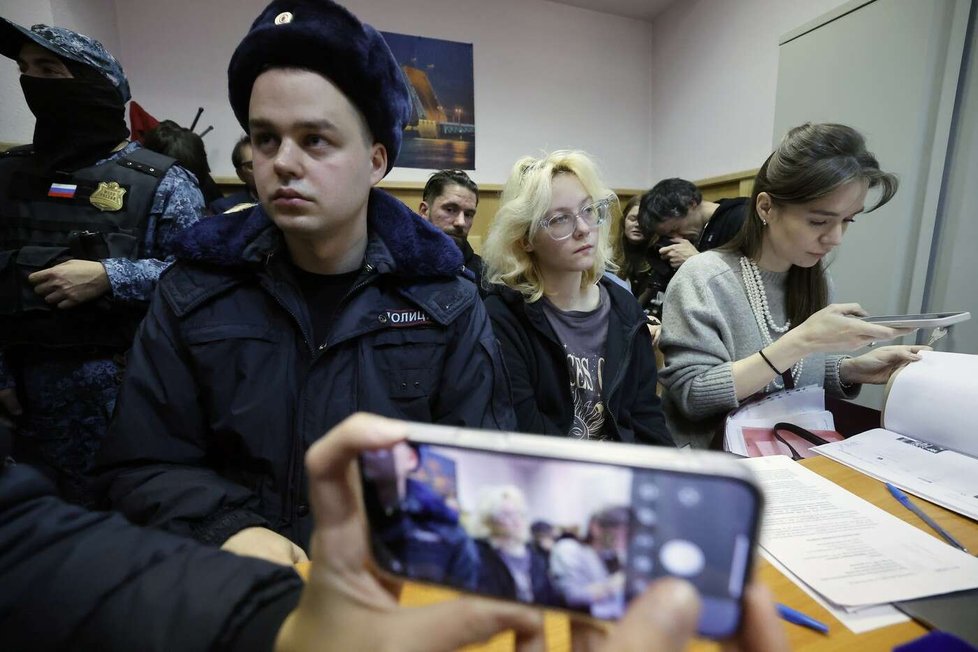 Ruská zpěvačka Diana Loginovová Ruská zpěvačka Diana Loginovová