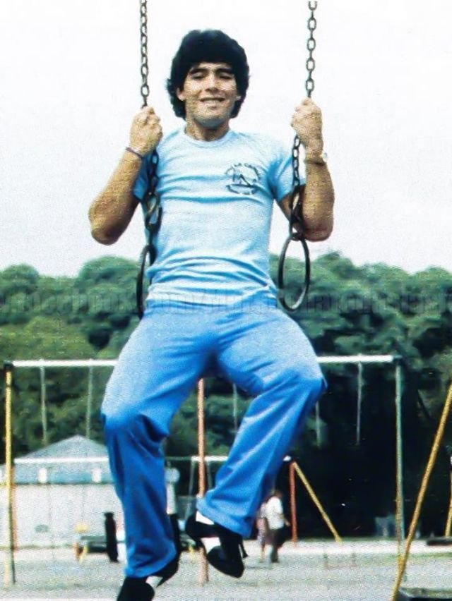 Mladý futbalista Diego Maradona.