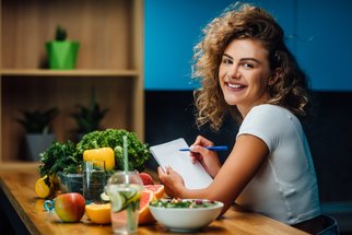 KetoMix dieta – snadná cesta ke štíhlé postavě, bez pohybu a hladovění  KetoMix dieta – snadná cesta ke štíhlé postavě, bez pohybu a hladovění