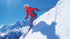 Vážná nehoda Češky (42) při lyžování v Rakousku: Sejmula ji bezohledná snowboarďačka!