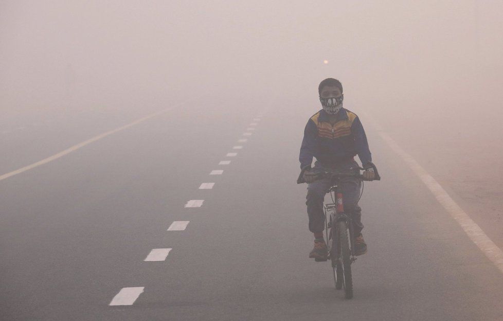 Kvalita ovzduší v Indii se v posledních letech rapidně zhoršuje. Indická metropole Dillí se řadí mezi vůbec nejznečištěnější místa na světě.