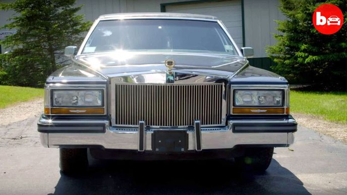 Dillinger-Gaines Cadillac Trump Golden Series Limousine (1989)