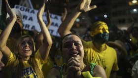 Brazilská prezidentka Dilma Rousseffová prohrála hlasování o ústavní žalobě v dolní komoře brazilského parlamentu.