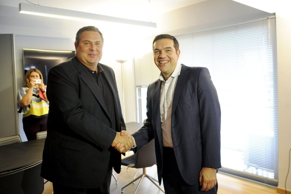 Alexis Tsipras (Syriza) a jeho spojenec Panos Kammenos, lídr strany Nezávislí Řekové