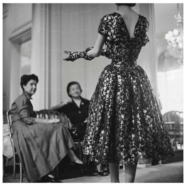 Snímky z nedávno nalezené soukromé sbírky fotografa módního domu Dior - Marka Shawa