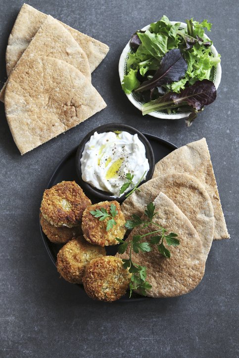 Tzatziki výborně chutnají nejen k řeckým pokrmům