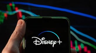 Ranní check: Disney bojuje s odlivem diváků, velkým bankám v Česku v pololetí klesly zisky