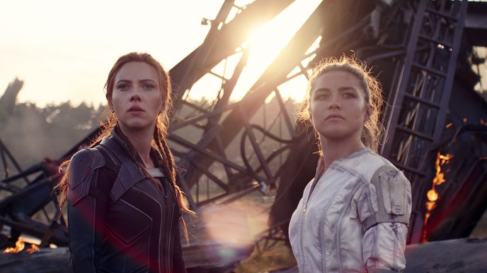 Film Black Widow se Scarlett Johansson se stal jedním z úspěšných titulů letošního roku z produkce Walt Disney.