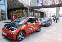V Česku chce BMW zřídit nový okruh, prozradil ministr. Pro auta bez řidičů