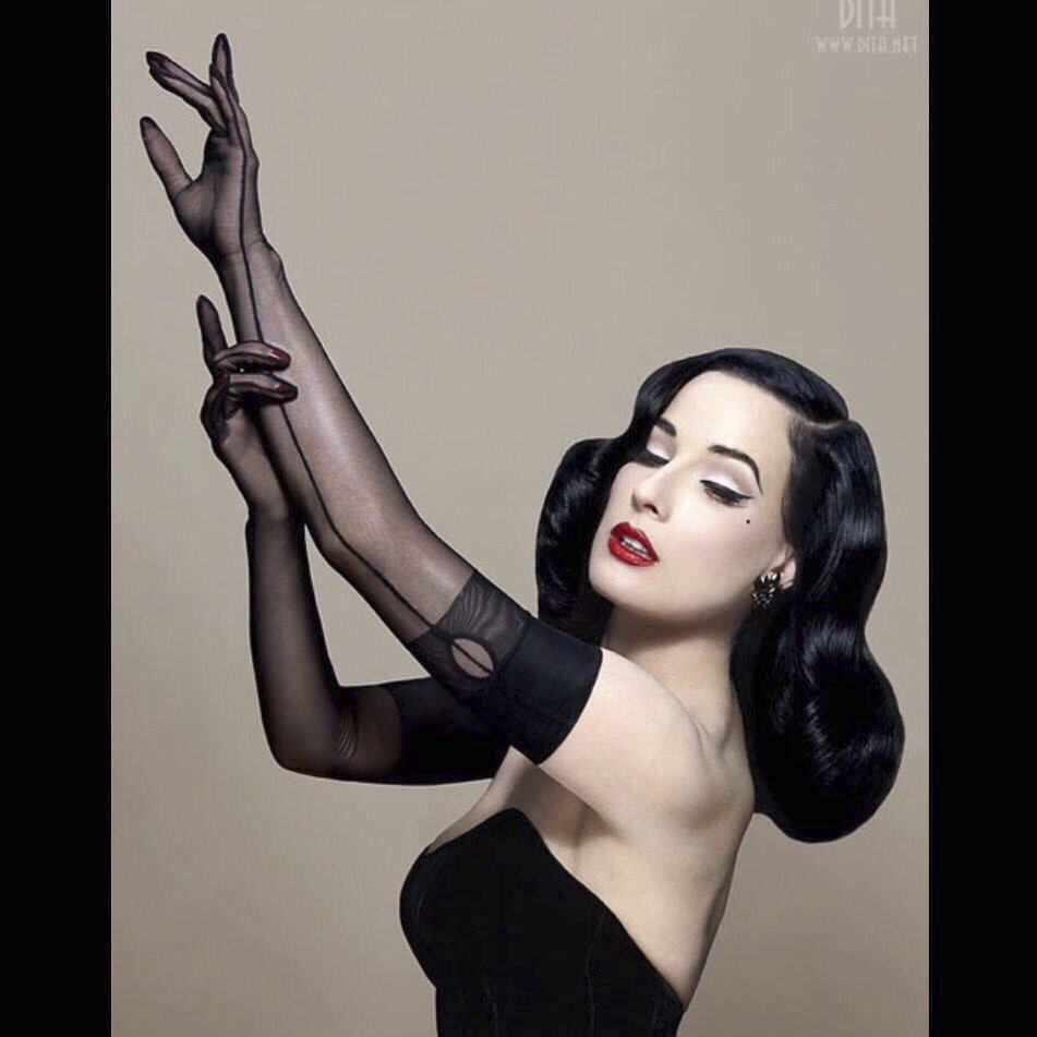 Dita Von Teese je nekorunovanou královnou burlesky.