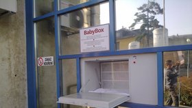 Olomoucký babybox byl třetím v zemi a drží rekord v největším počtu odložených dětí. Loni v listopadu našly sestřičky ve schránce o velikosti 100 x 60 x 50 centimetrů rok a půl starého chlapečka. Nyní nalezený Tomášek jako půlroční zaujal v tomto směru druhé místo.