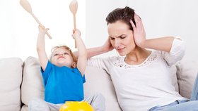 Studie potvrdila: Rodičovství je často větší stres než přijít o partnera