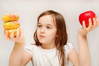 Lékaři varují: Přibývá dětí s cukrovkou, může za to chemie v jídle