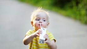 Sladké džusíky a kapsičky s přesnídávkami bych zakázala, ničí dětem zuby, říká hygienistka