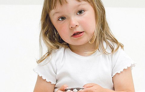 Pozor na antibiotika: Poškozují imunitu dětí až na 7 let!