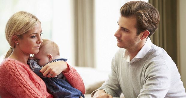 Čtenářka Anna: Chtěla jsem i s dítětem vyskočit z okna, zachránil nás manžel!