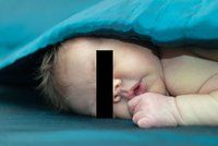 Michaela (26) z Hradce slyšela trest za pokus o vraždu miminka: Dítě mělo zlomeniny, kousanec na tváři a nakonec osleplo!