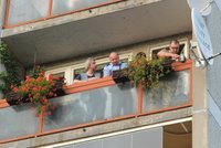 Na Praze 4 vypadlo z okna pátého patra tříleté dítě!