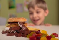 Děti závislé na cukru: Od kdy mají dostávat sladkosti? V roce, v pěti, nebo nikdy?