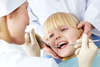 Jediná dětská zubní pohotovost v Praze končí! Kde mohou rodiče pro své ratolesti vyhledat pomoc?
