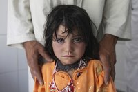 Afghánští školáci přicestovali do Česka v hromadě příze